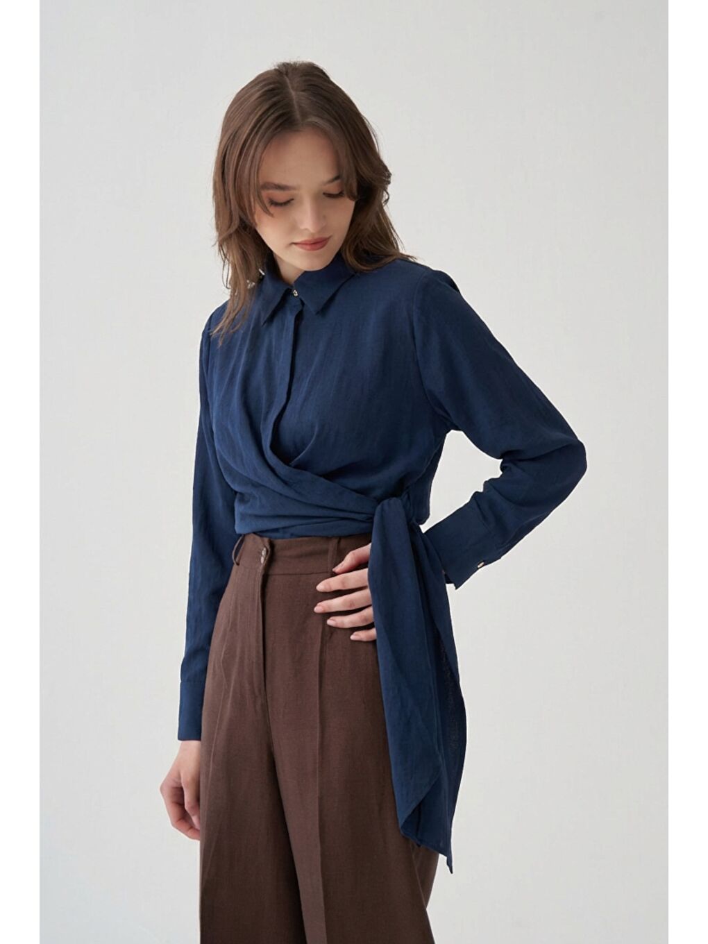 İndigo-Manşet Nakış Detaylı Gömlek-1