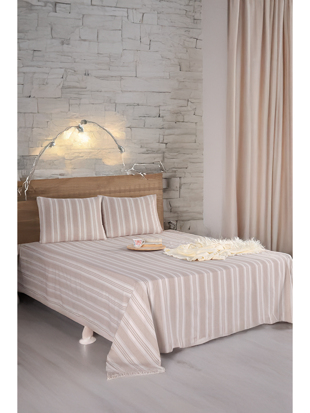 UPSTYLE Sport Çizgili Çarşaf + Yastık Kılıfı Seti Tek Kişilik Soft Line Bej