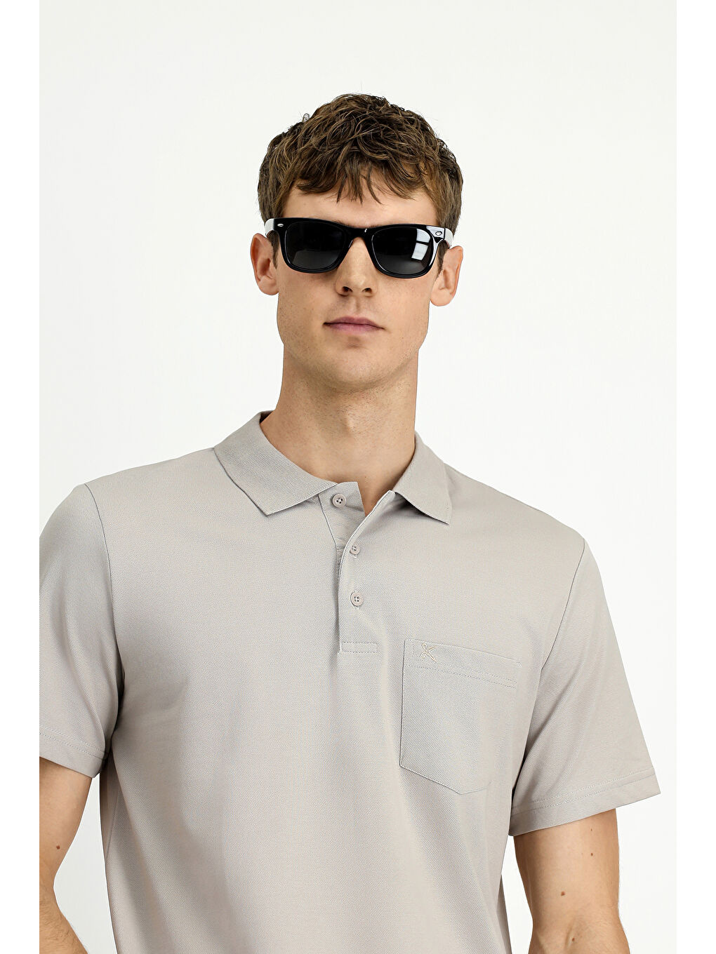 Gri Regular Fit Pamuklu Nakışlı Cepli Polo Yaka Tişört