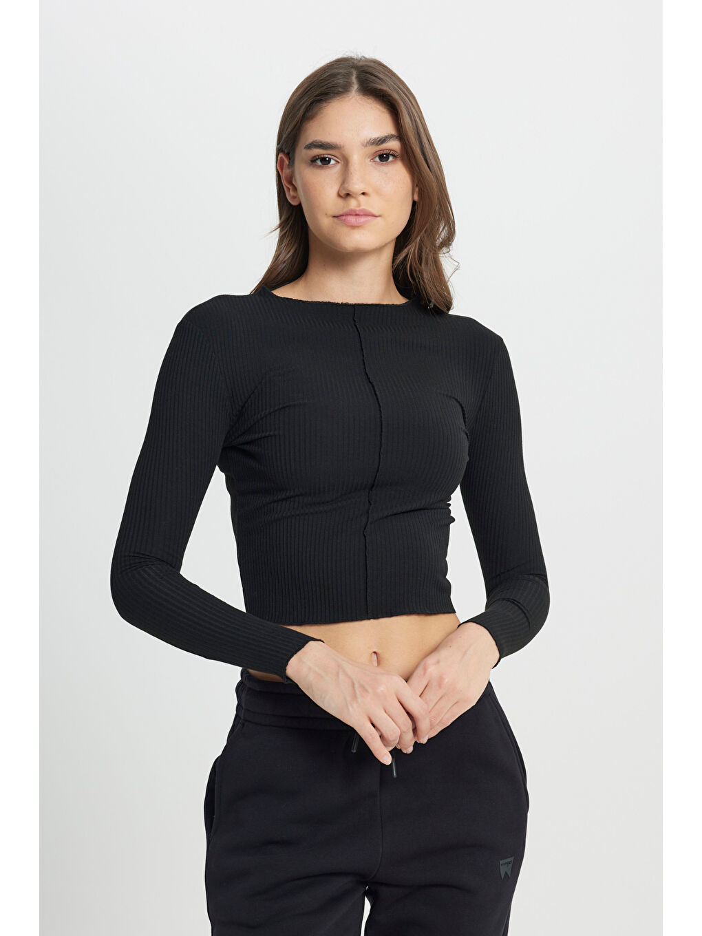 Regular Fit Normal Kesim Bisiket Yaka Siyah Uzun Kollu Tişört