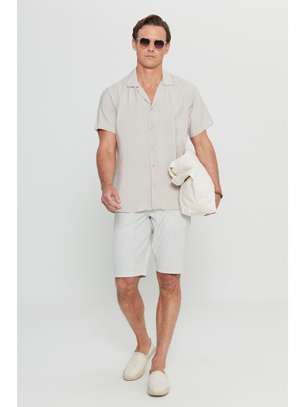 Erkek Gri Pamuklu Slim Fit Dar Kesim Gofre Desenli Yan Cepli Esnek Travel Şort-3