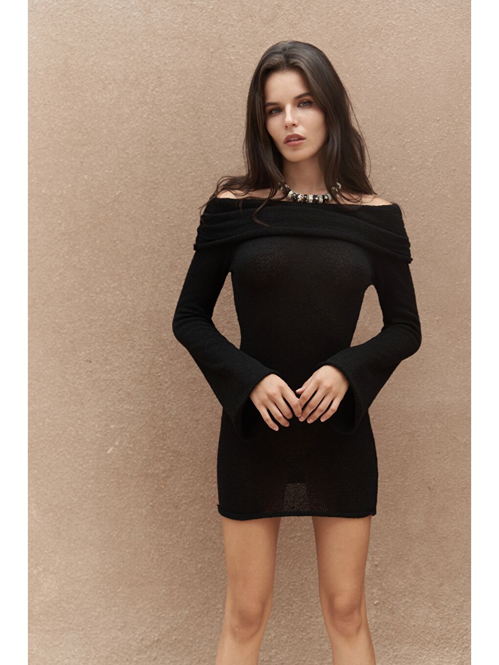 Kirana Carmen Yaka Siyah Mini Triko Elbise-3