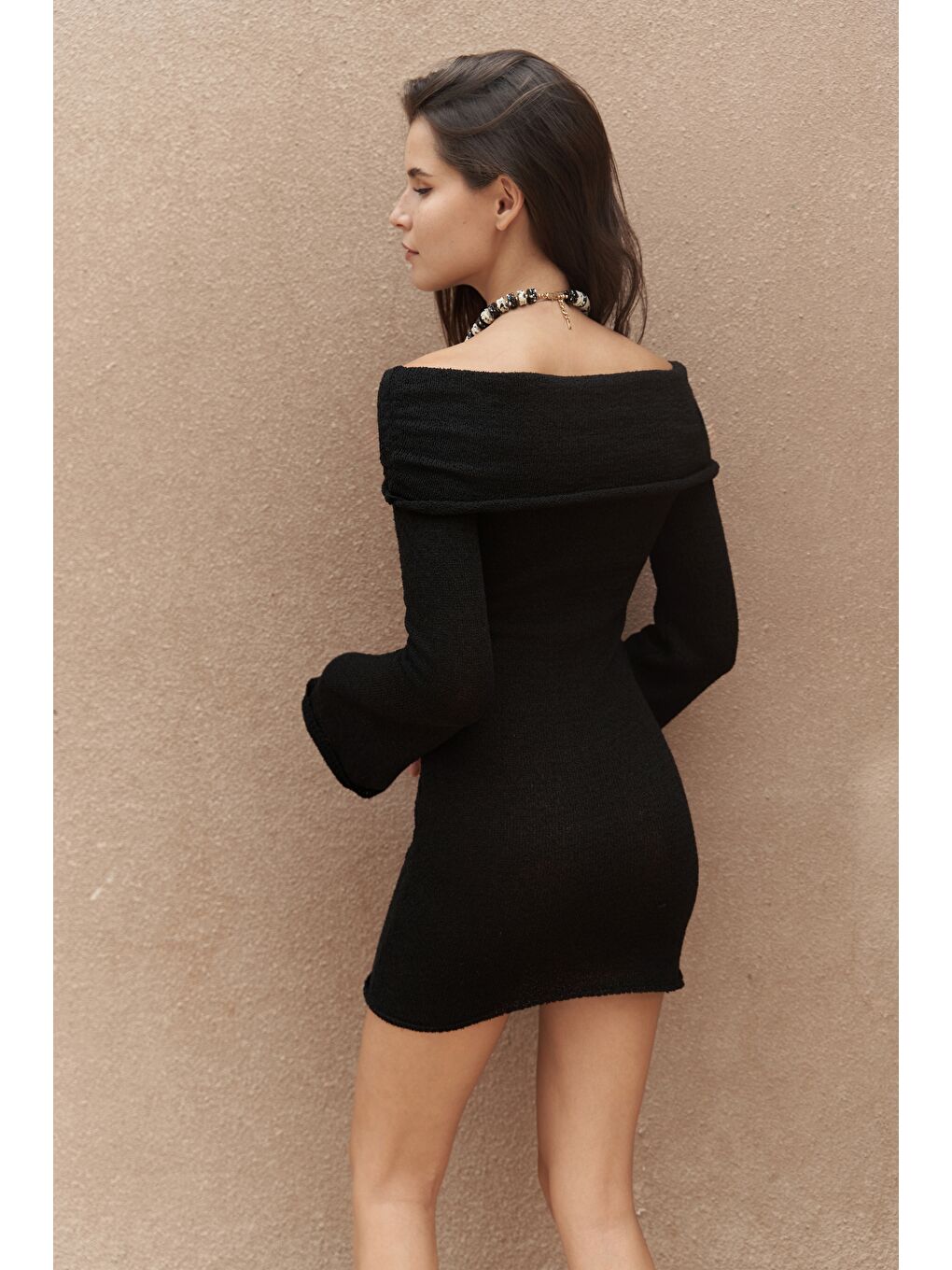 Kirana Carmen Yaka Siyah Mini Triko Elbise-4