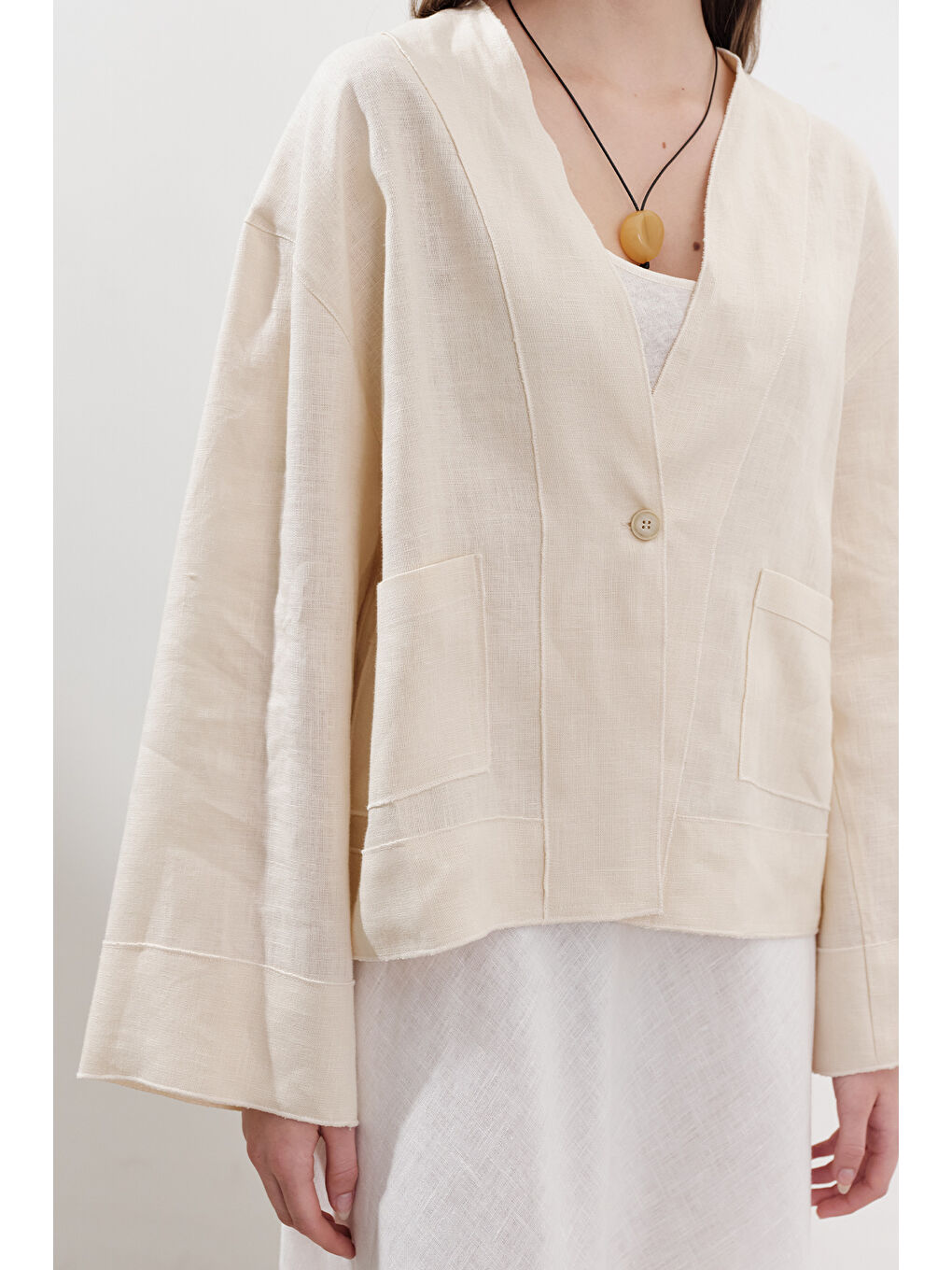 Bej Keten Tek Düğmeli Bluz Vanilya-3