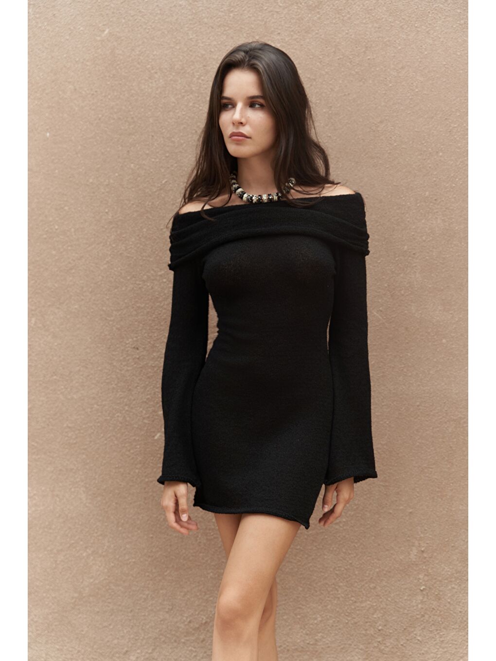 Kirana Carmen Yaka Siyah Mini Triko Elbise-5