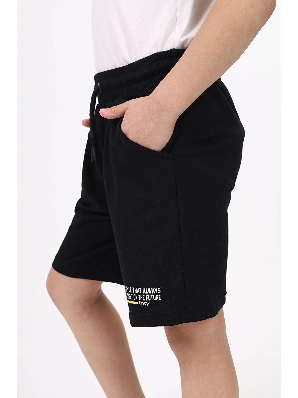 Siyah Erkek Çocuk Baskılı Şort-2