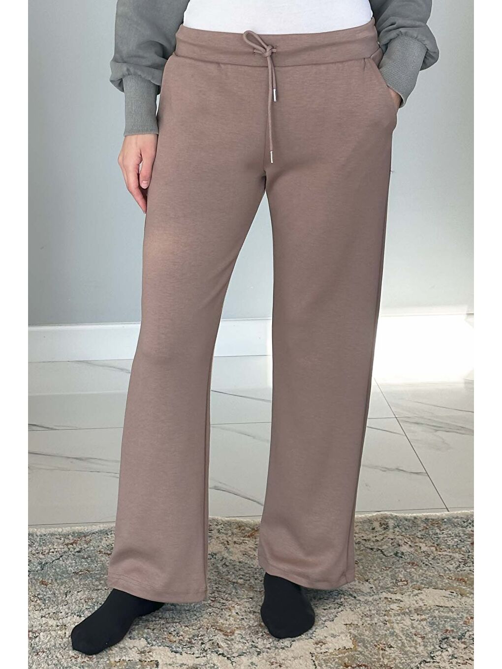 Bej Beli Lastikli Pantolon Görünümlü Bol Paça Kadın Eşofman Altı 8015 Vizon