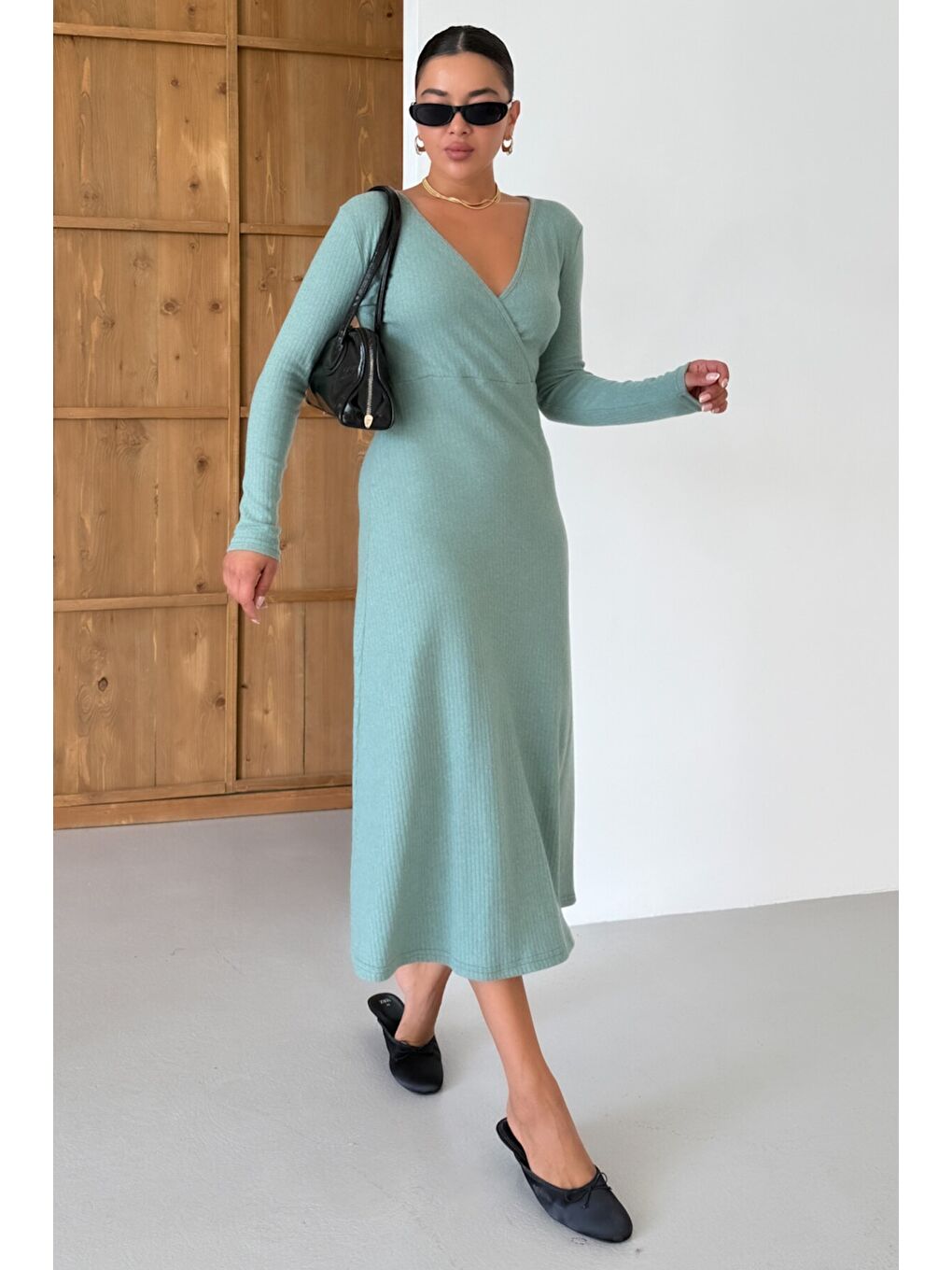 Kadın Mint Yeşili Kruvaze Yakalı Uzun Kollu Midi Boy İnterlok Elbise-2