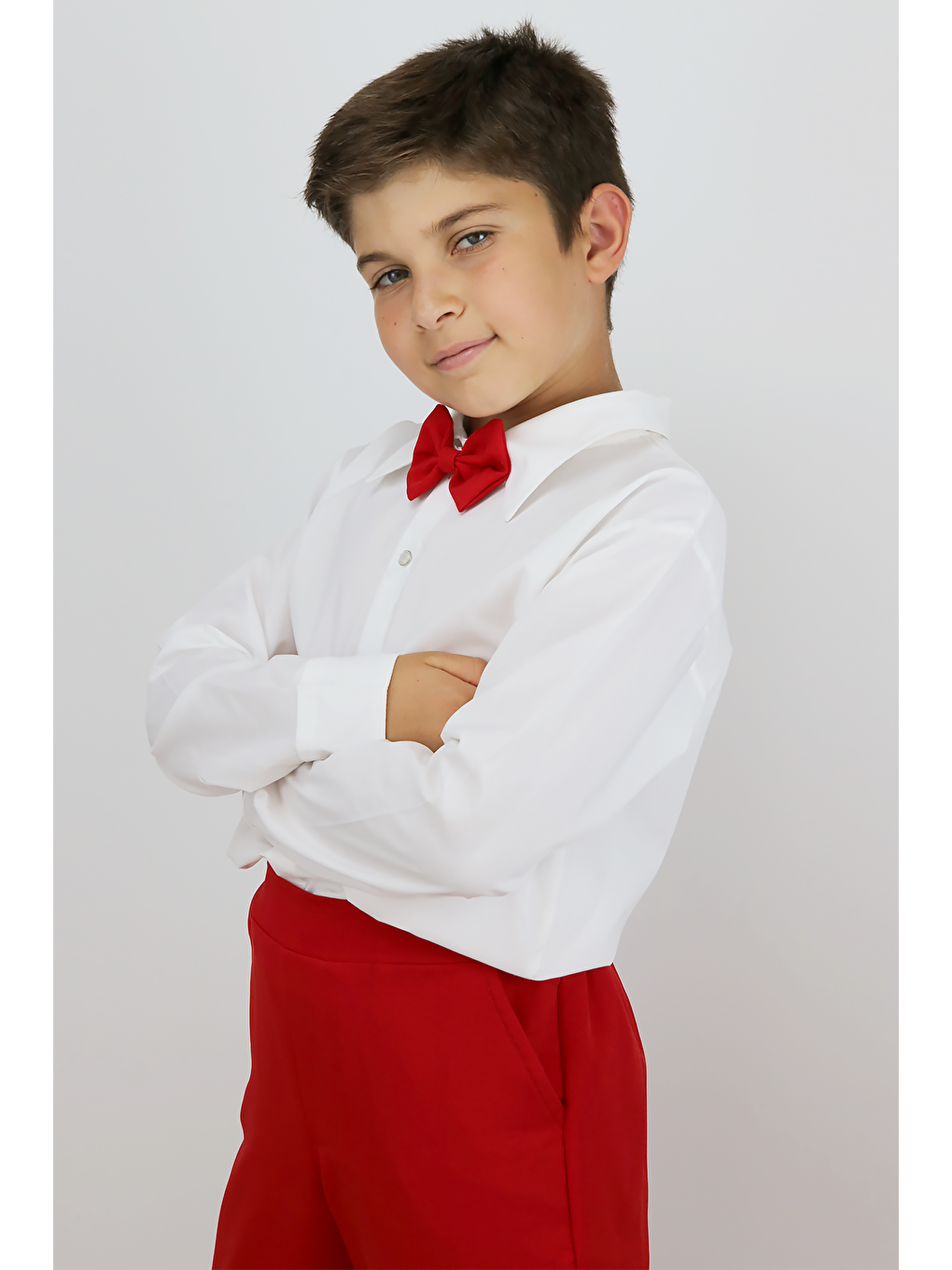 Beyaz Erkek Çocuk Milano Papyonlu Kırmızı Takım 23 Nisan 29 Ekim 10 Kasım 19 Mayıs Gösteri Kıyafetleri-1