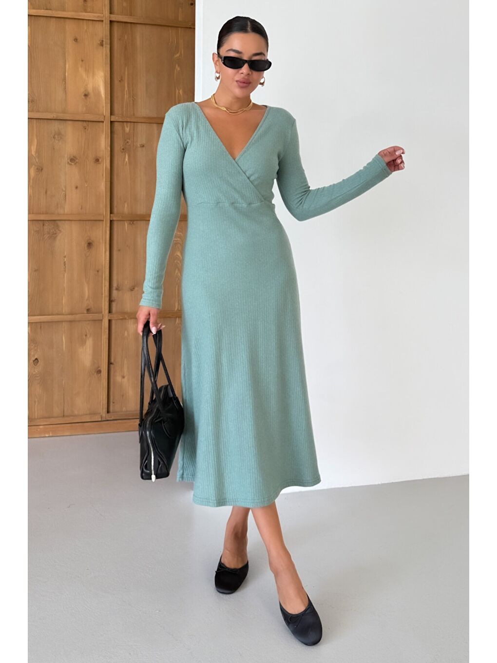 Kadın Mint Yeşili Kruvaze Yakalı Uzun Kollu Midi Boy İnterlok Elbise-3