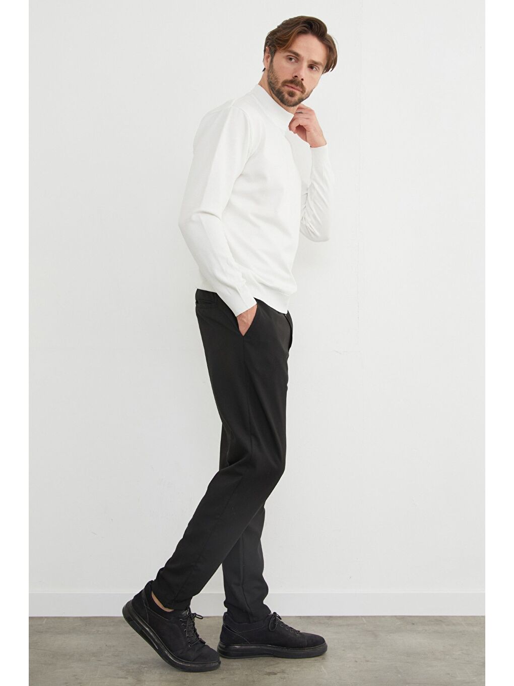 Siyah Beli Lastikli Bağcıklı Kumaş Pantolon-1