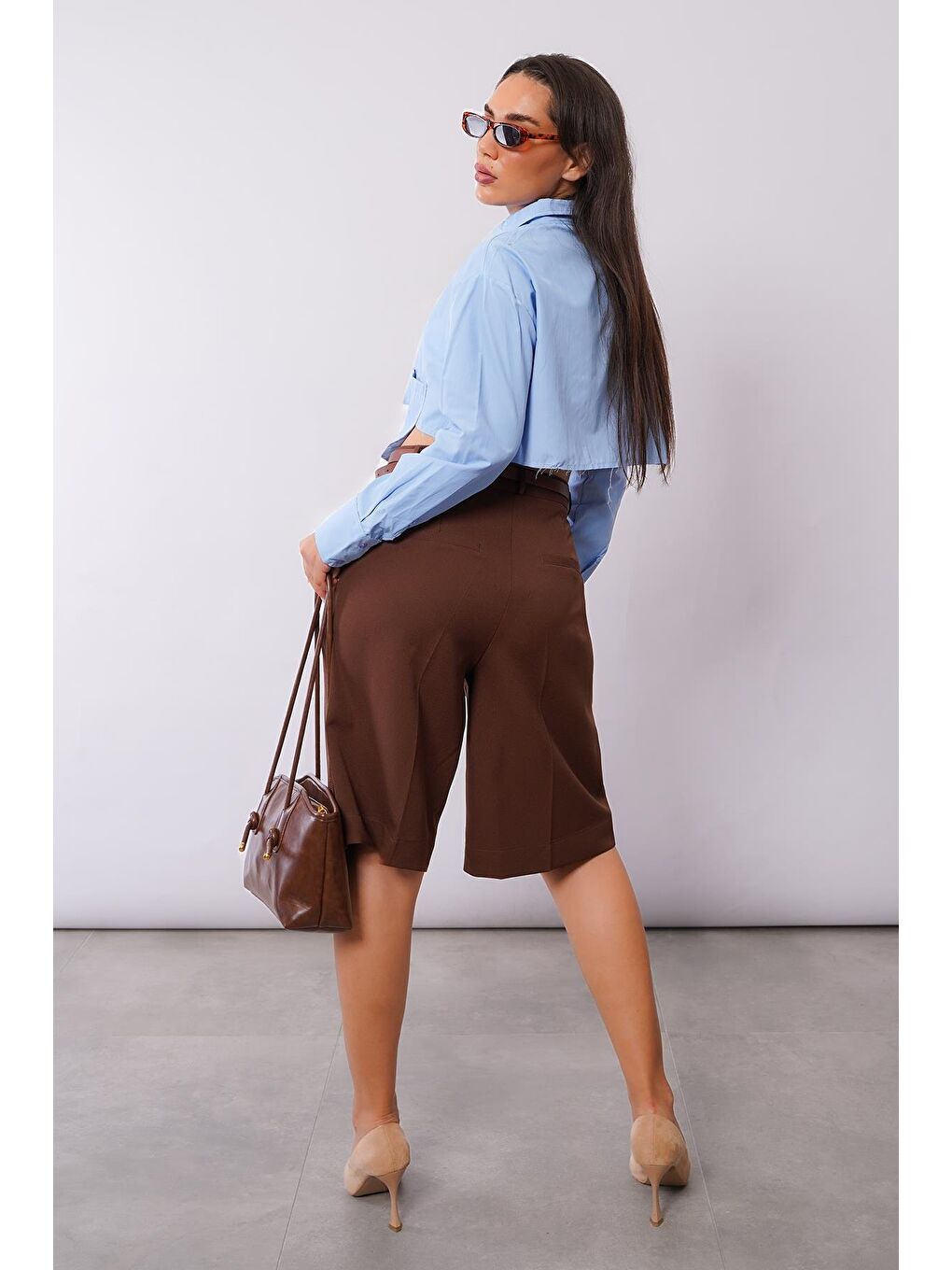 Kahverengi Pileli Kadın Bermuda Şort Mg2483-2