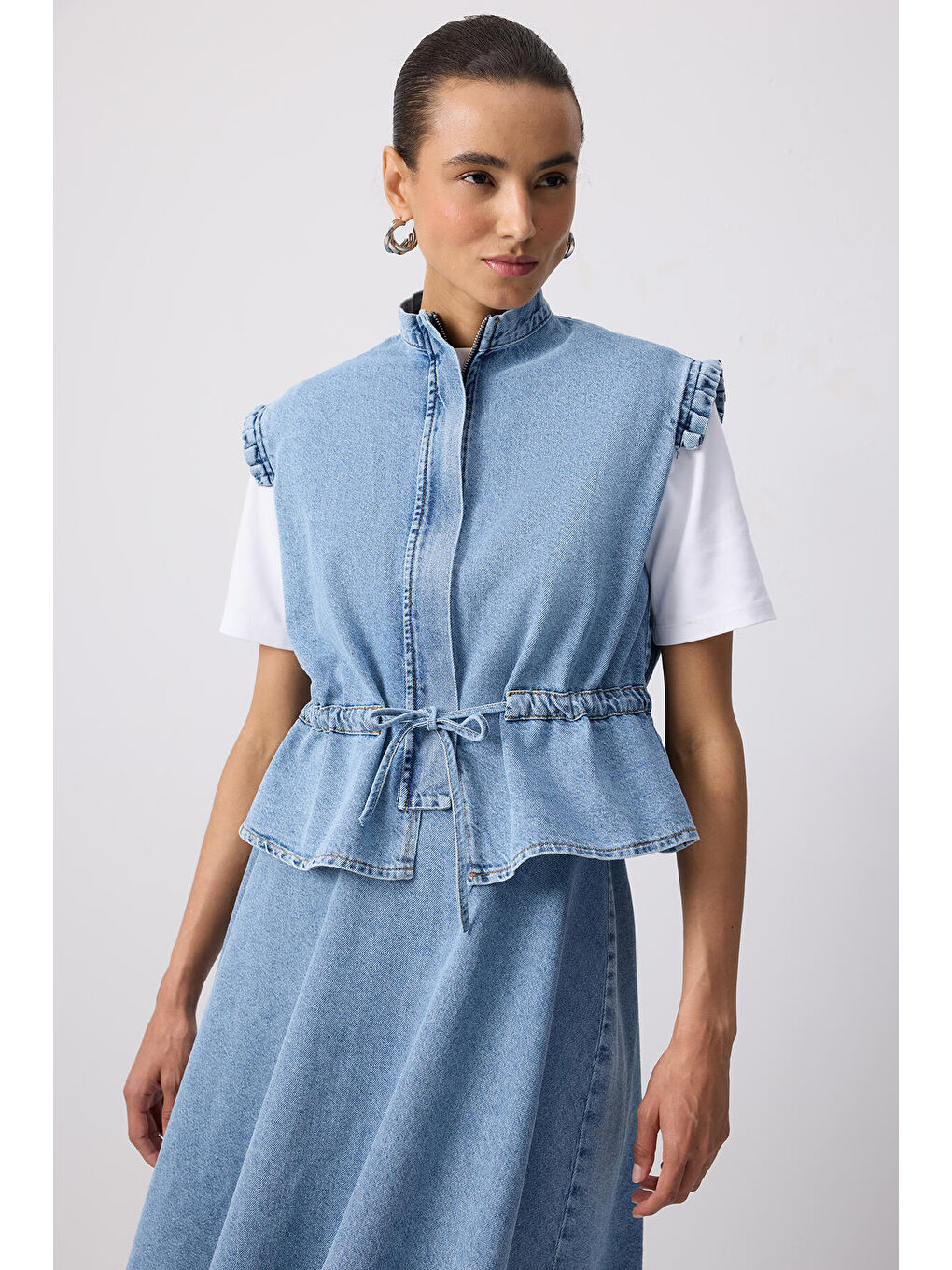 Mavi Beli Bağlamalı Denim Yelek Etek Takım-1