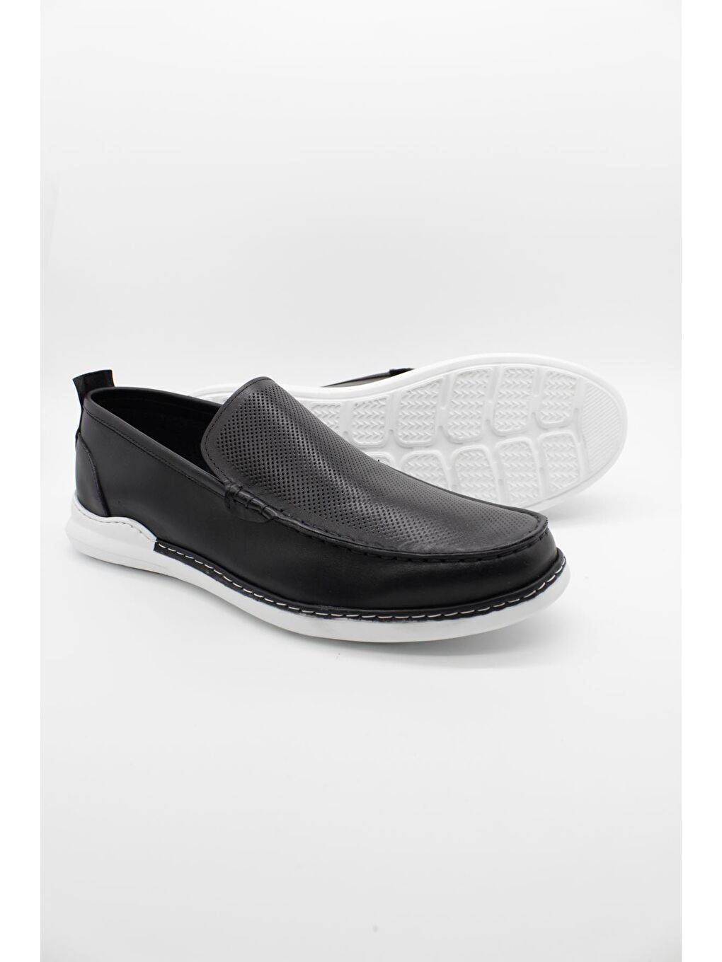 Siyah Analin Bağcıksız-Tokasız Ayakkabı 1033250170-2