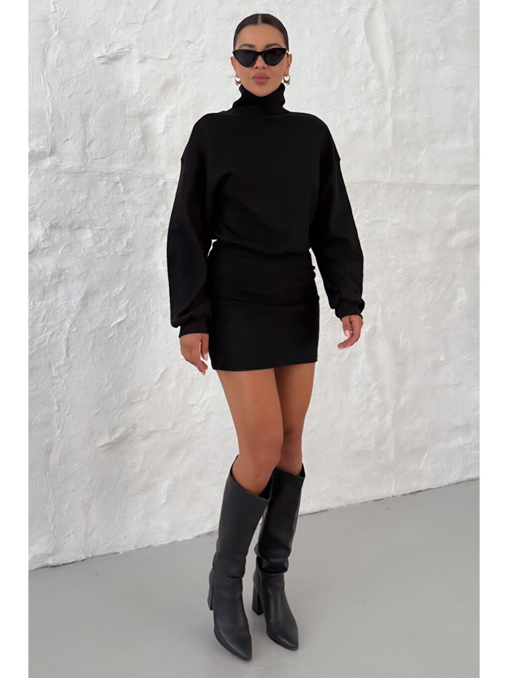 Kadın Siyah Boğazlı Bel Lastikli İnterlok Mini Elbise-2