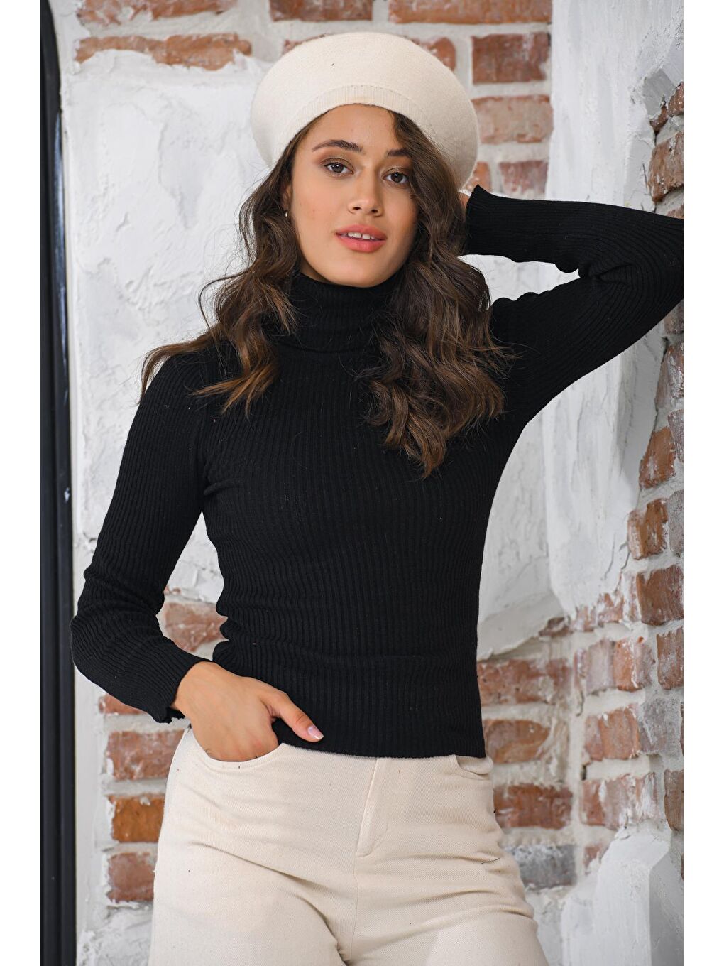 Siyah Kadın Balıkçı Yaka Orlon Badi Triko 4452-1