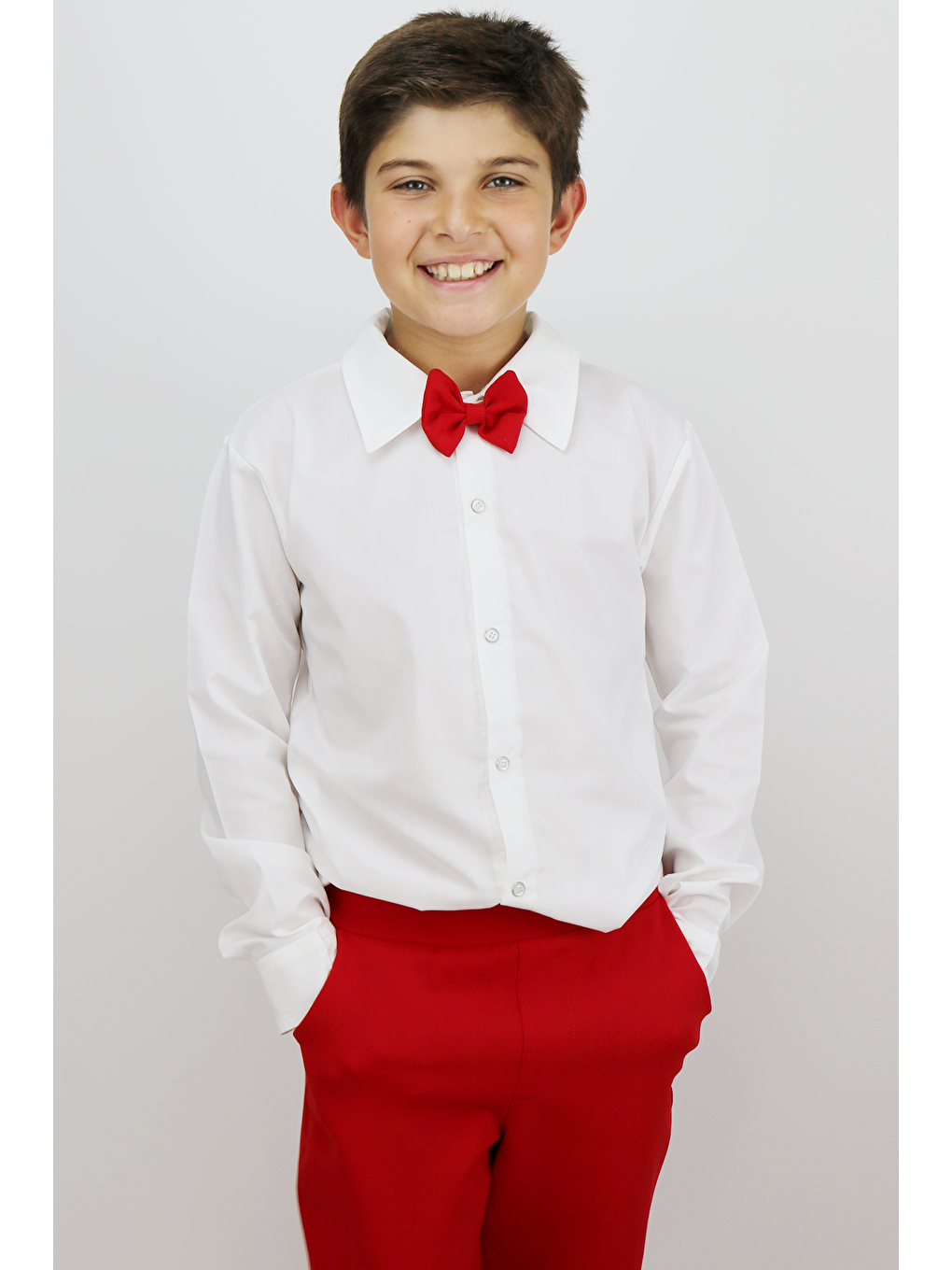 Beyaz Erkek Çocuk Milano Papyonlu Kırmızı Takım 23 Nisan 29 Ekim 10 Kasım 19 Mayıs Gösteri Kıyafetleri-6