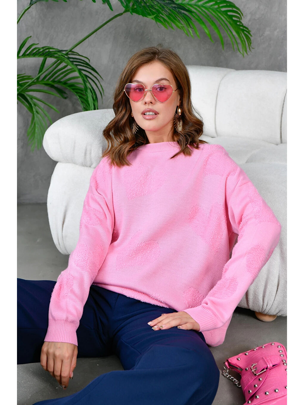 Kadın Kalp Desenli İnce Oversize Pembe Triko Kazak-1