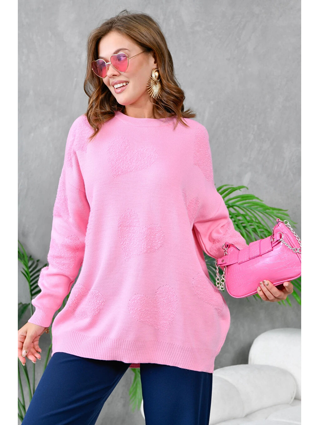 Kadın Kalp Desenli İnce Oversize Pembe Triko Kazak-2