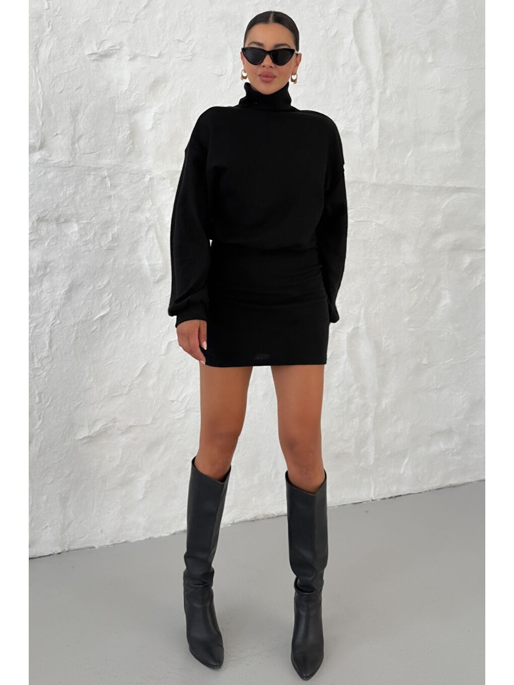 Kadın Siyah Boğazlı Bel Lastikli İnterlok Mini Elbise-4