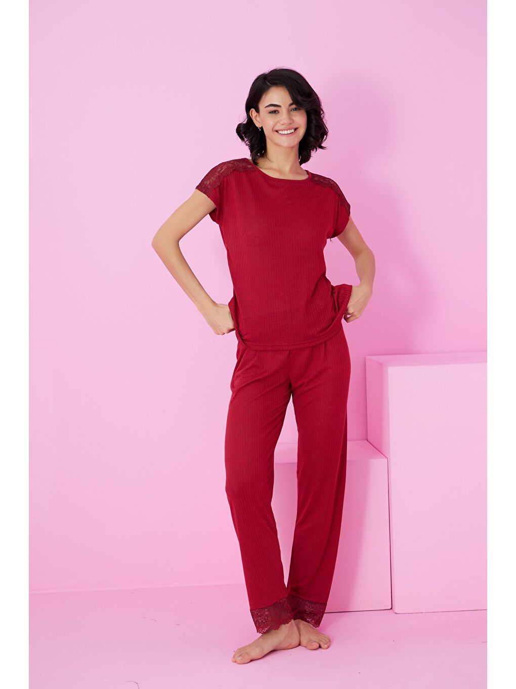 Bordo Soft Touch İnce Mevsimlik Dantel Detaylı Örme Pijama Takım7864-1