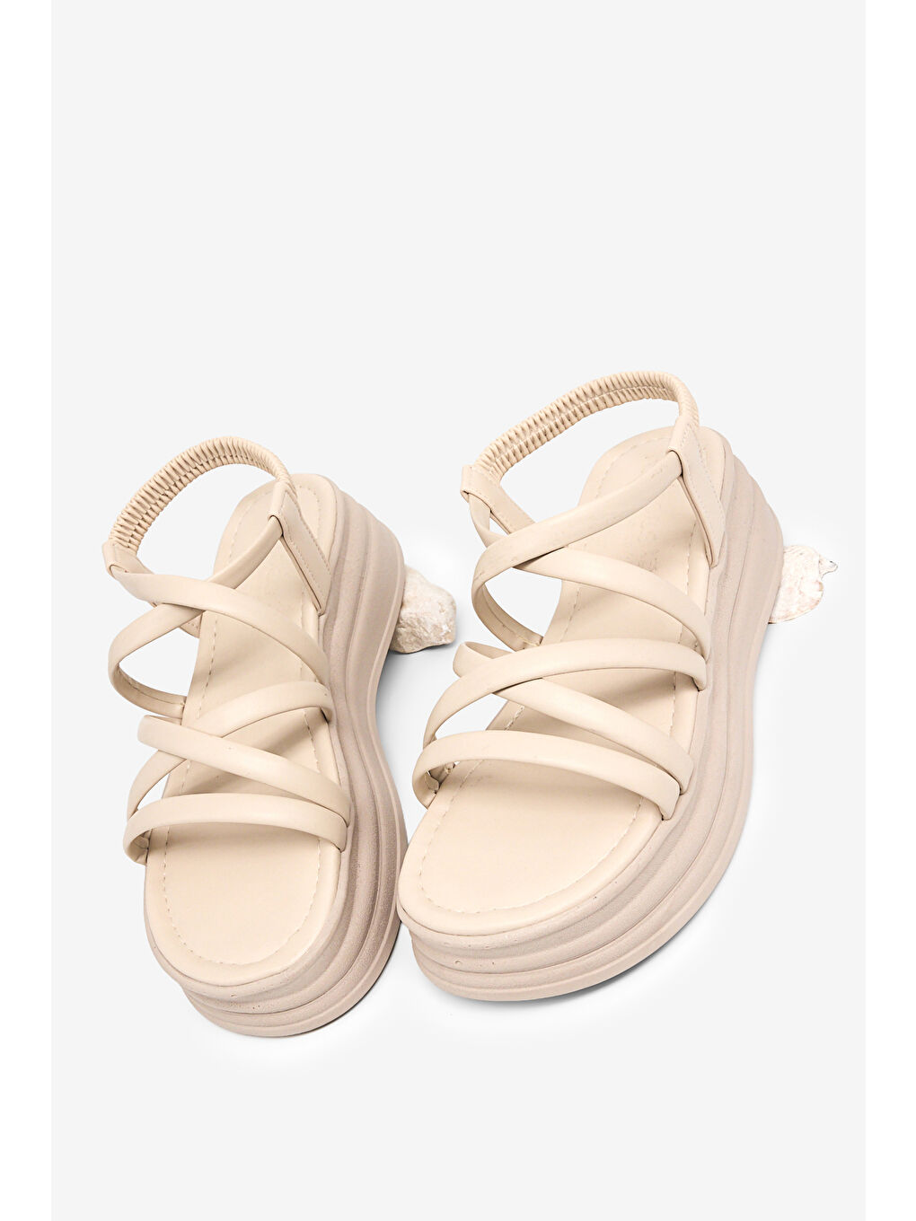 Kadın Bej Rahat Kalıp Yüksek Taban Çapraz Sandalet-2