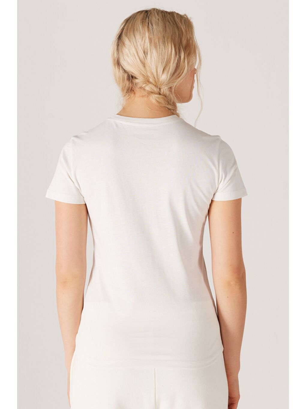 Slim Fit Dar Kesim %100 Pamuk Bisiklet Kırık Beyaz Tişört-5