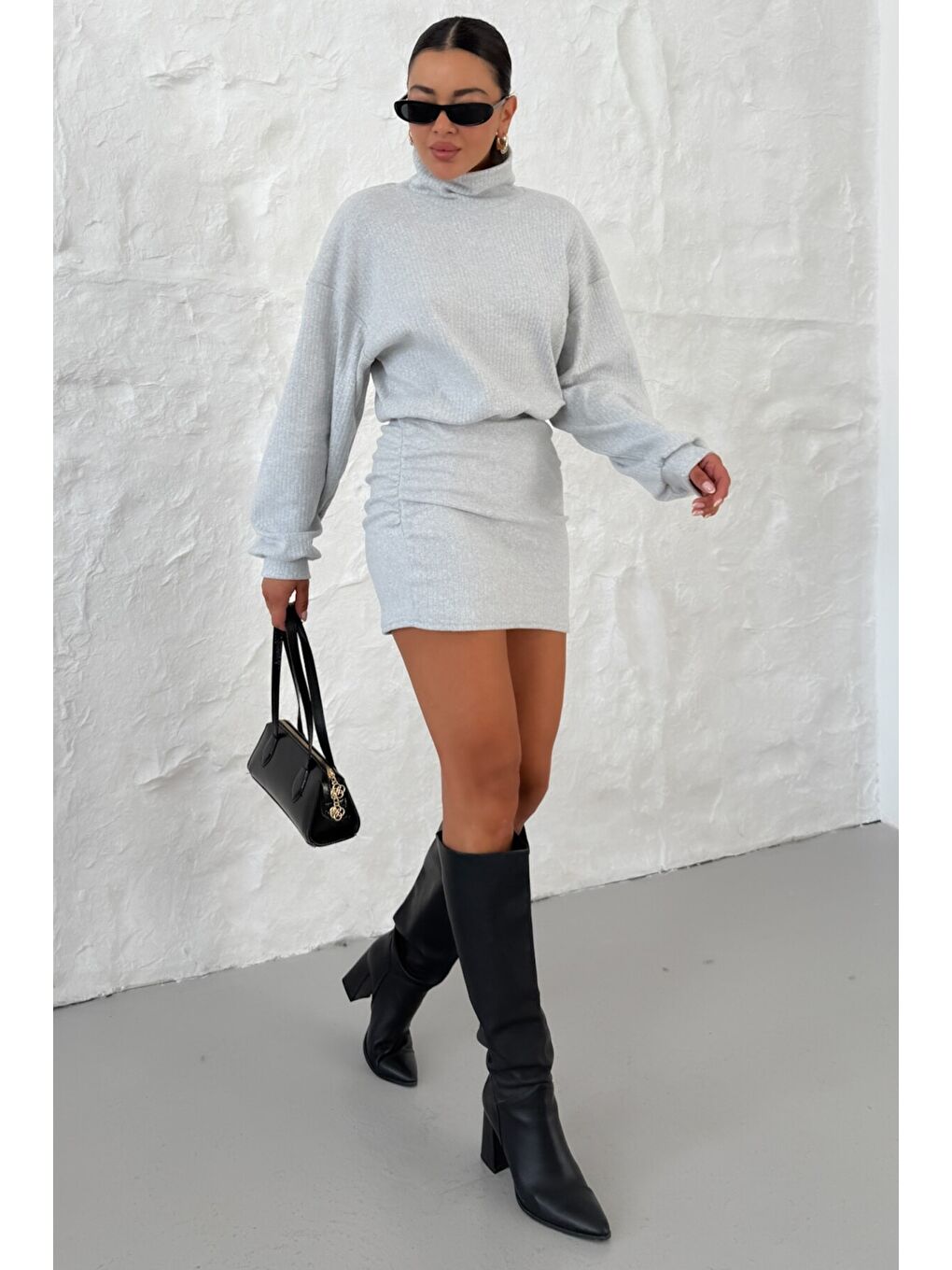 Kadın Gri Boğazlı Bel Lastikli İnterlok Mini Elbise-2