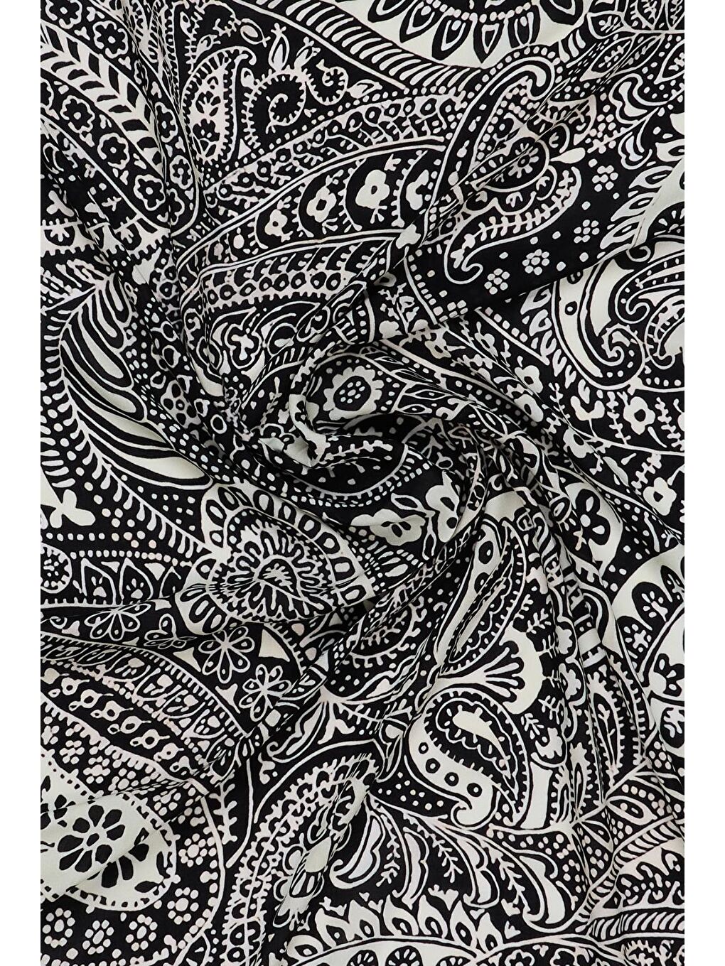 Beyaz Deluxe Şal Richa Desenli-6