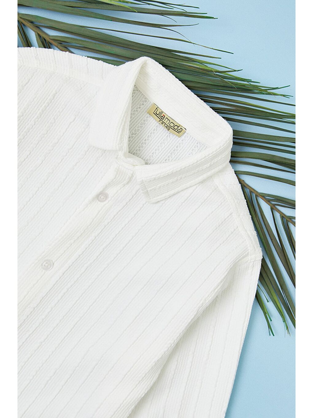 Beyaz Jakarlı Düğmeli Erkek Çocuk Gömlek-1