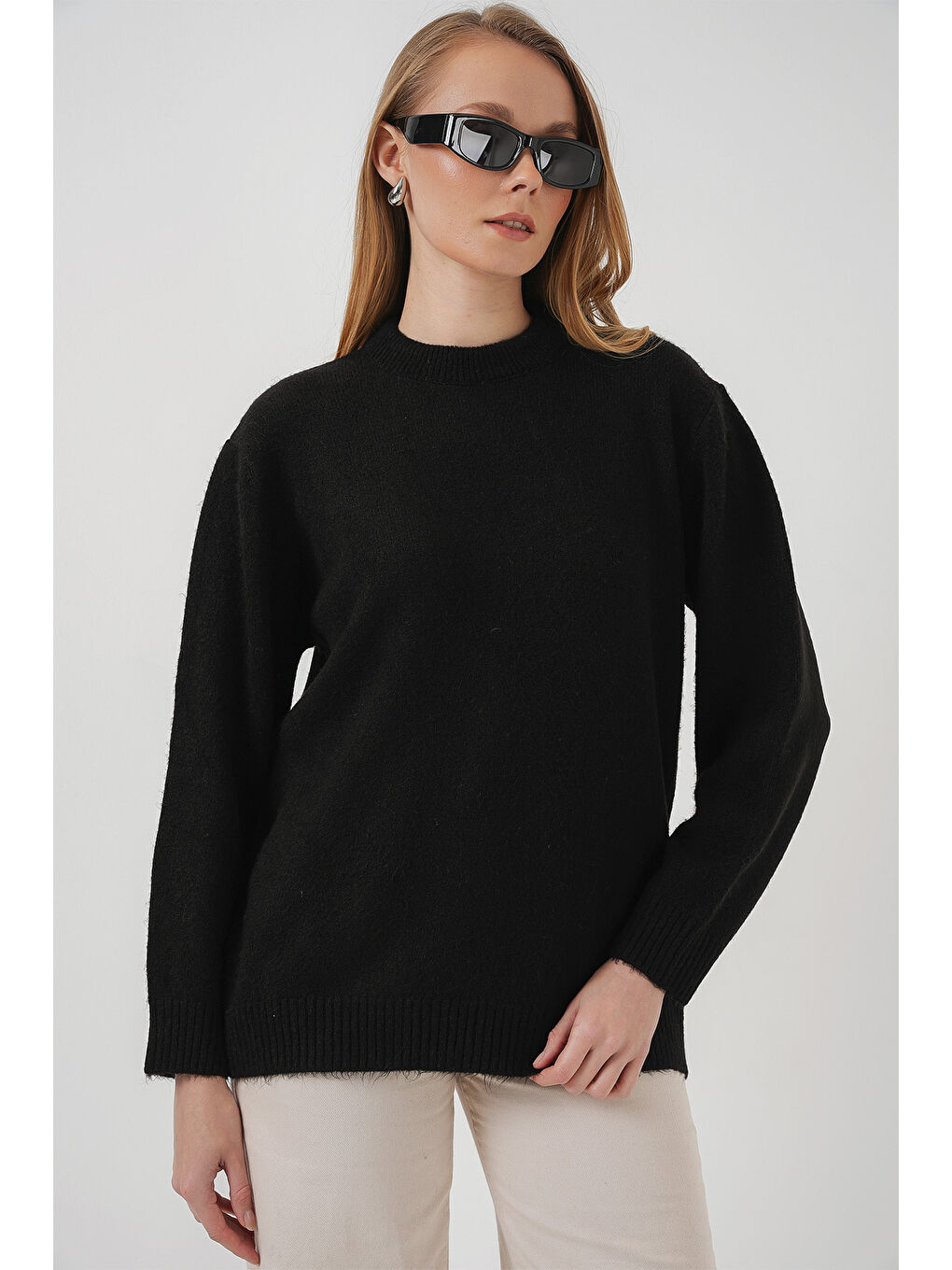 15895 Oversize Düz Siyah Triko Kazak