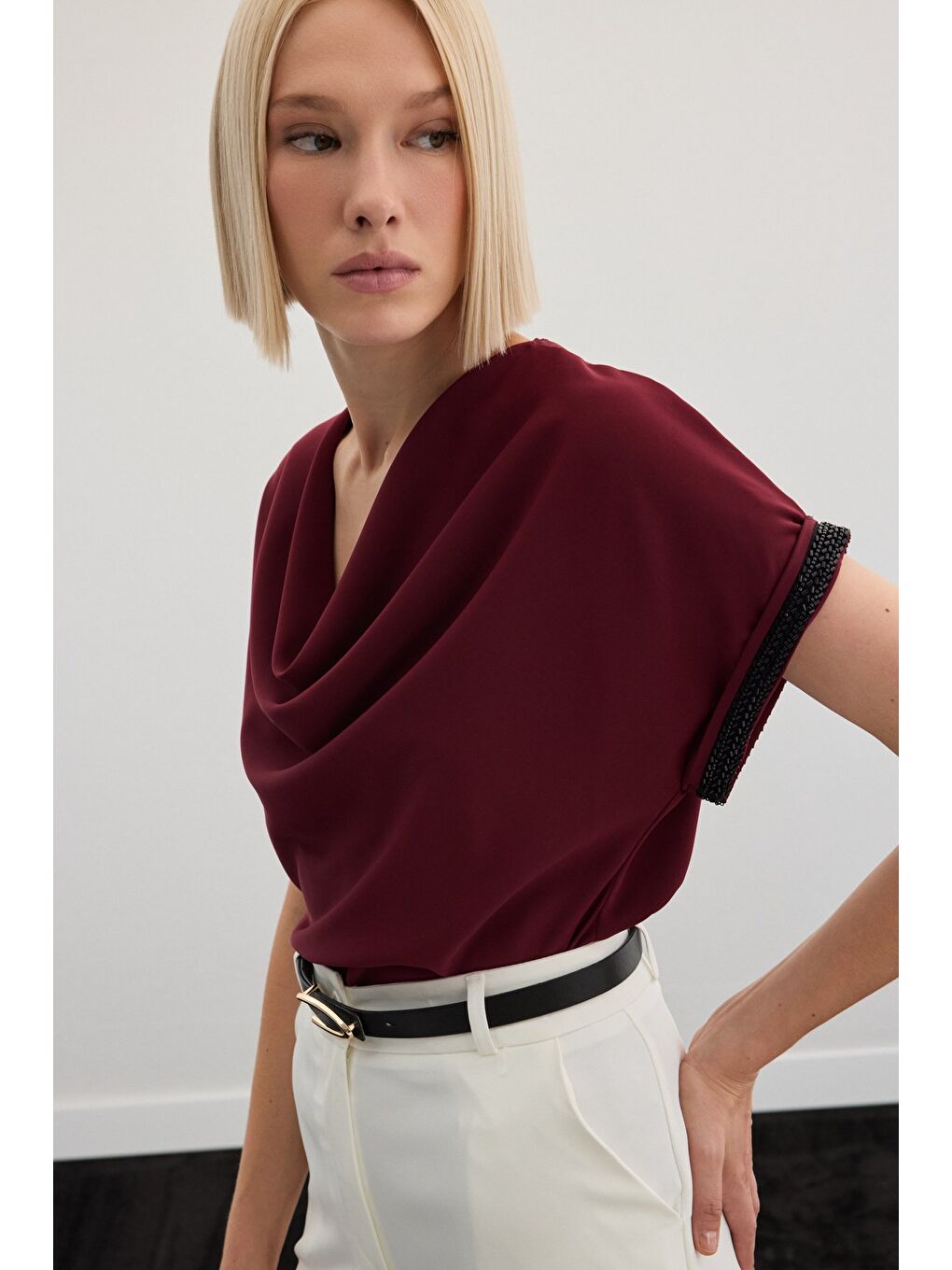 Kollar Taş Detaylı Salaş Bluz - Bordo-5