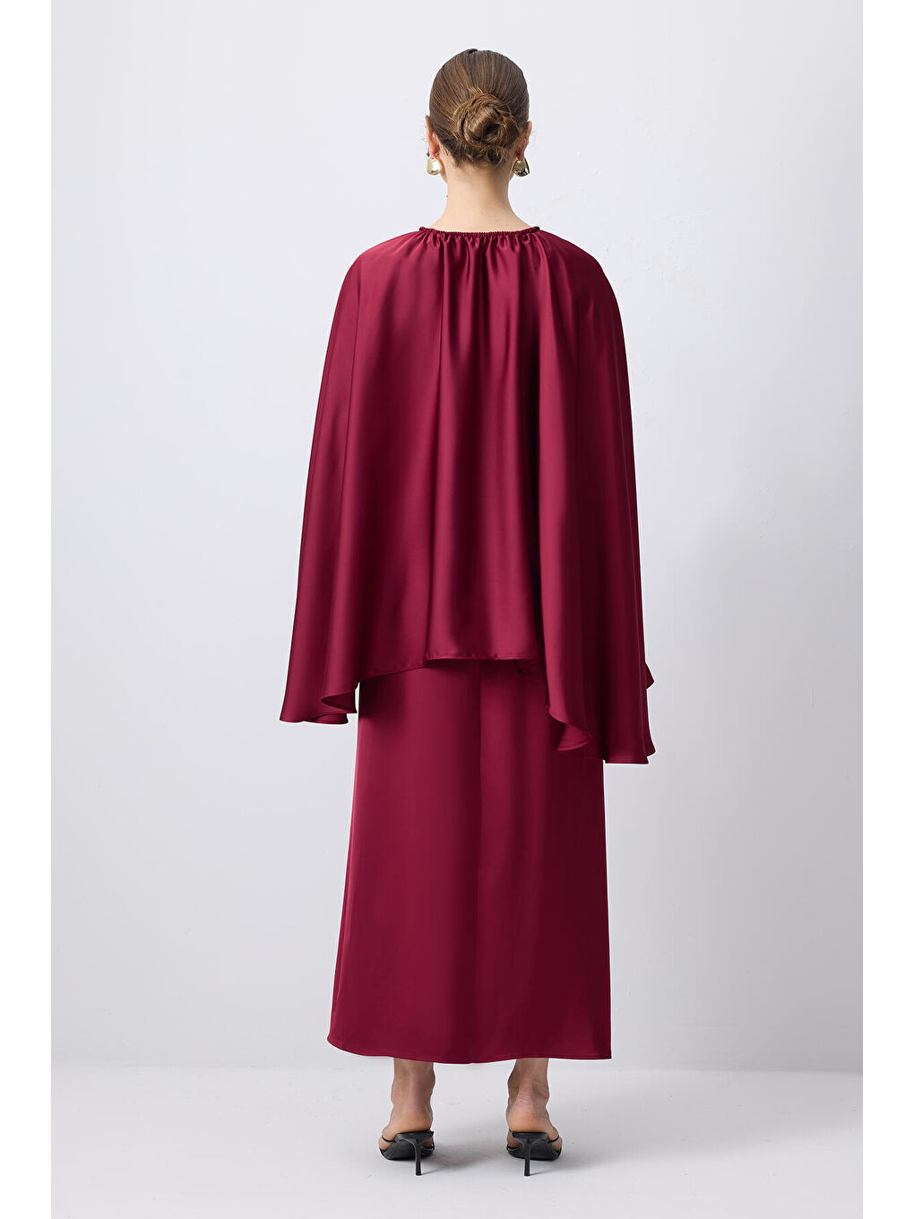 Bordo Pelerinli Saten Elbise-2