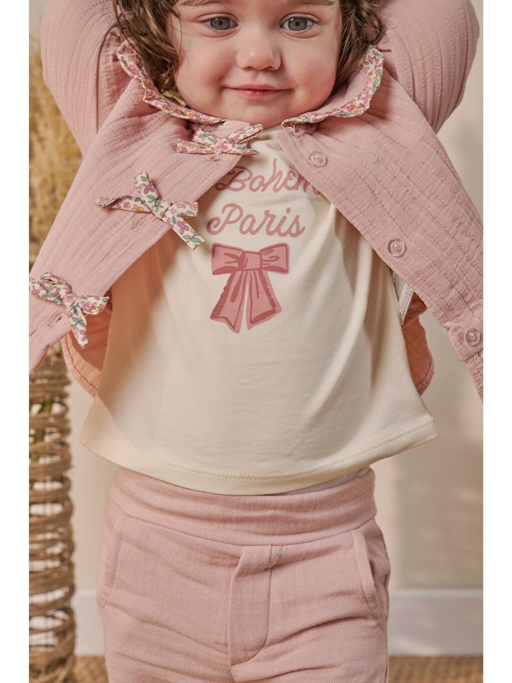 Pembe Kız Bebek Pamuklu Pudra Yakalı Müslin 3'Lü Takım - Ceket Tişört Pantolon-5