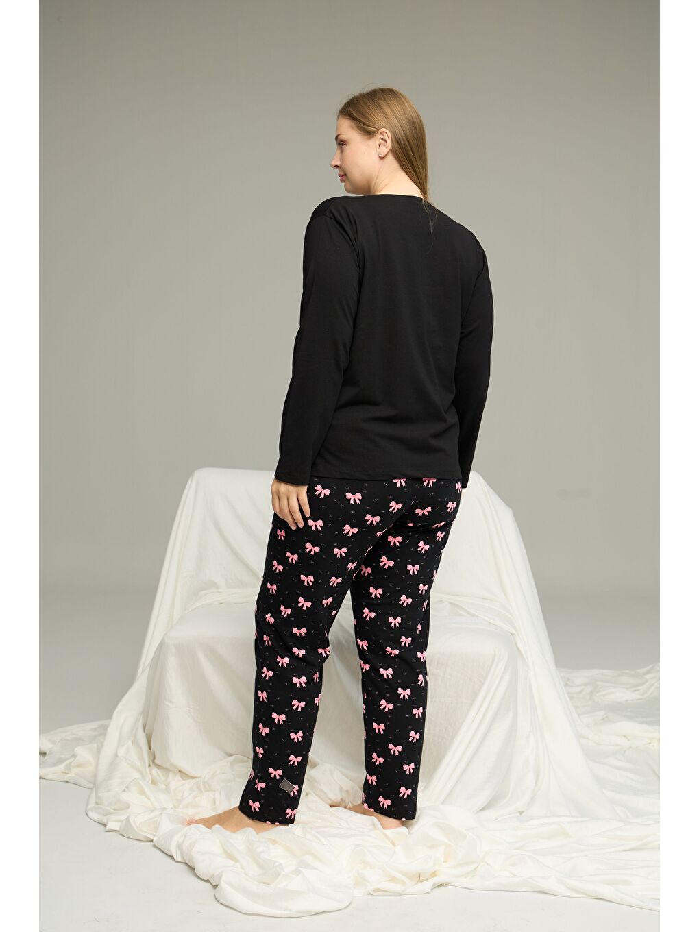 Siyah Desenli Curve Büyük Beden Battal Boy Pamuklu Pijama Takım25240820-2