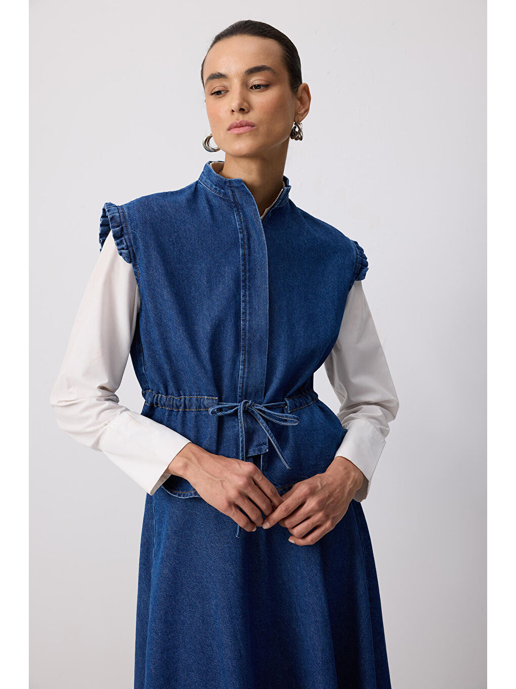 Mavi Beli Bağlamalı Denim Yelek Etek Takım-1