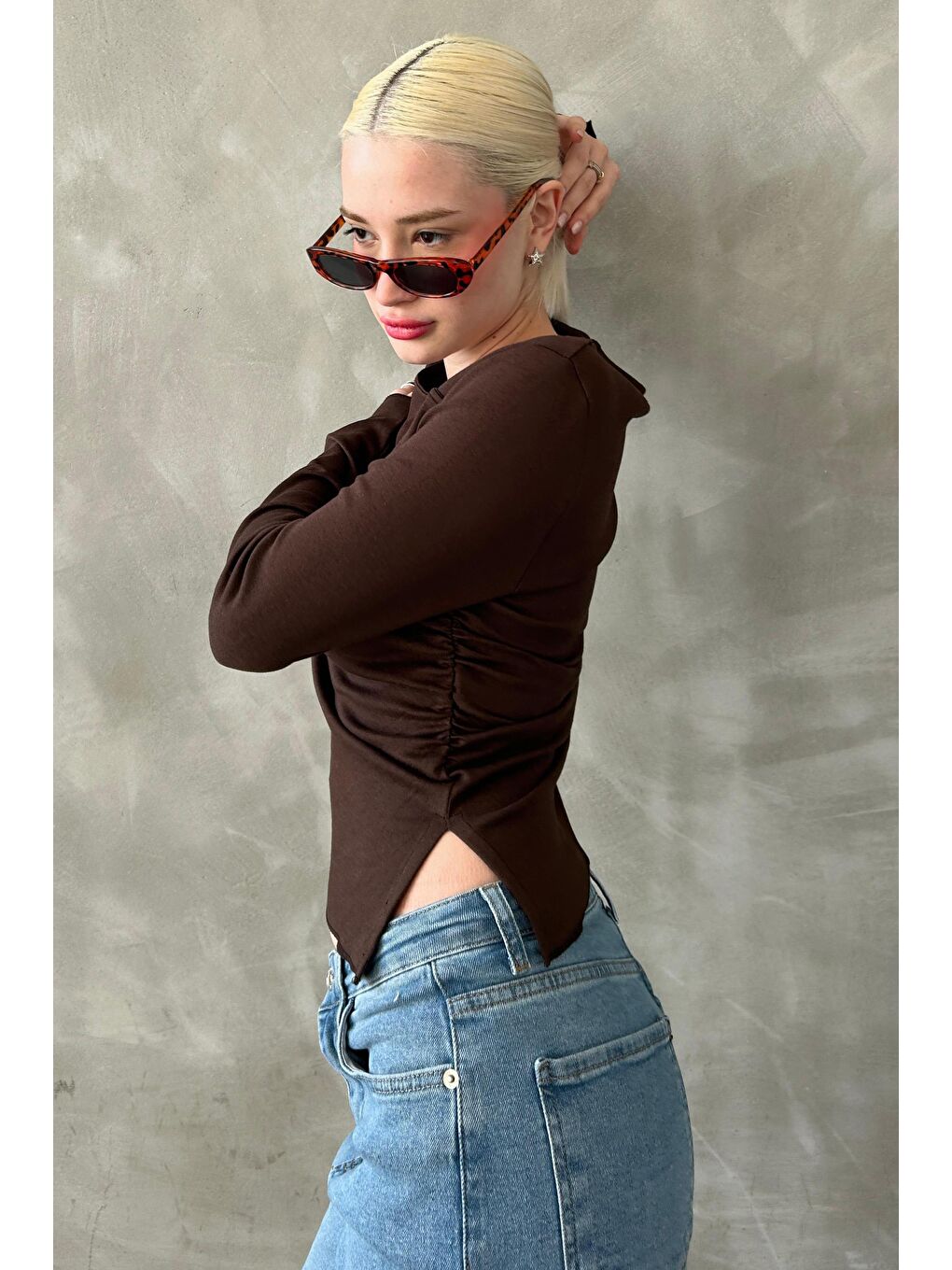 Kahverengi Asimetrik Yaka Kadın Body Mg2311-1