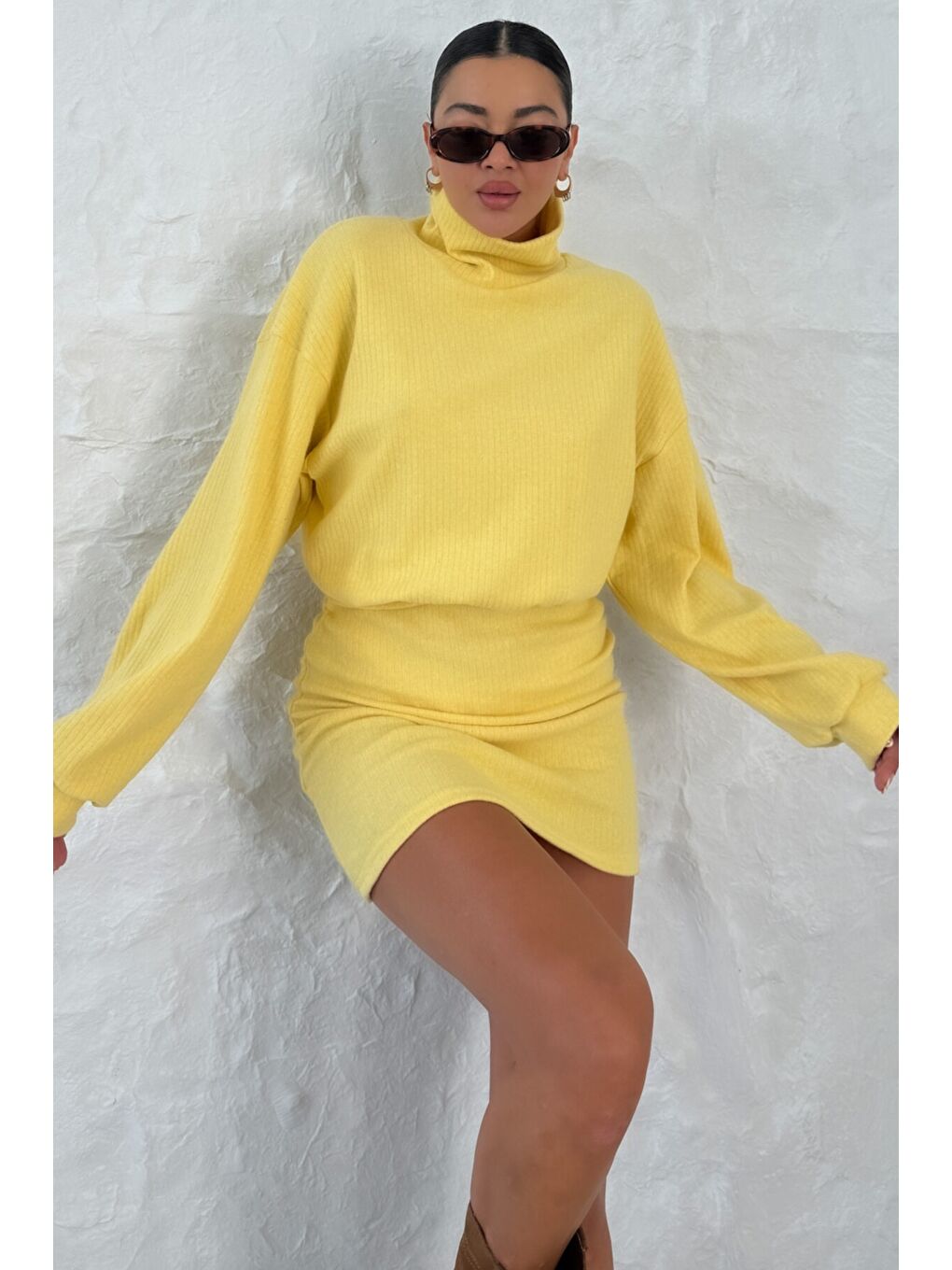 Kadın Sarı Boğazlı Bel Lastikli İnterlok Mini Elbise-4