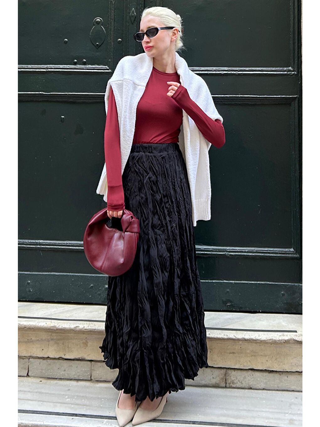 Siyah Kırışık Desen Midi Boy Kadın Etek Mg2266