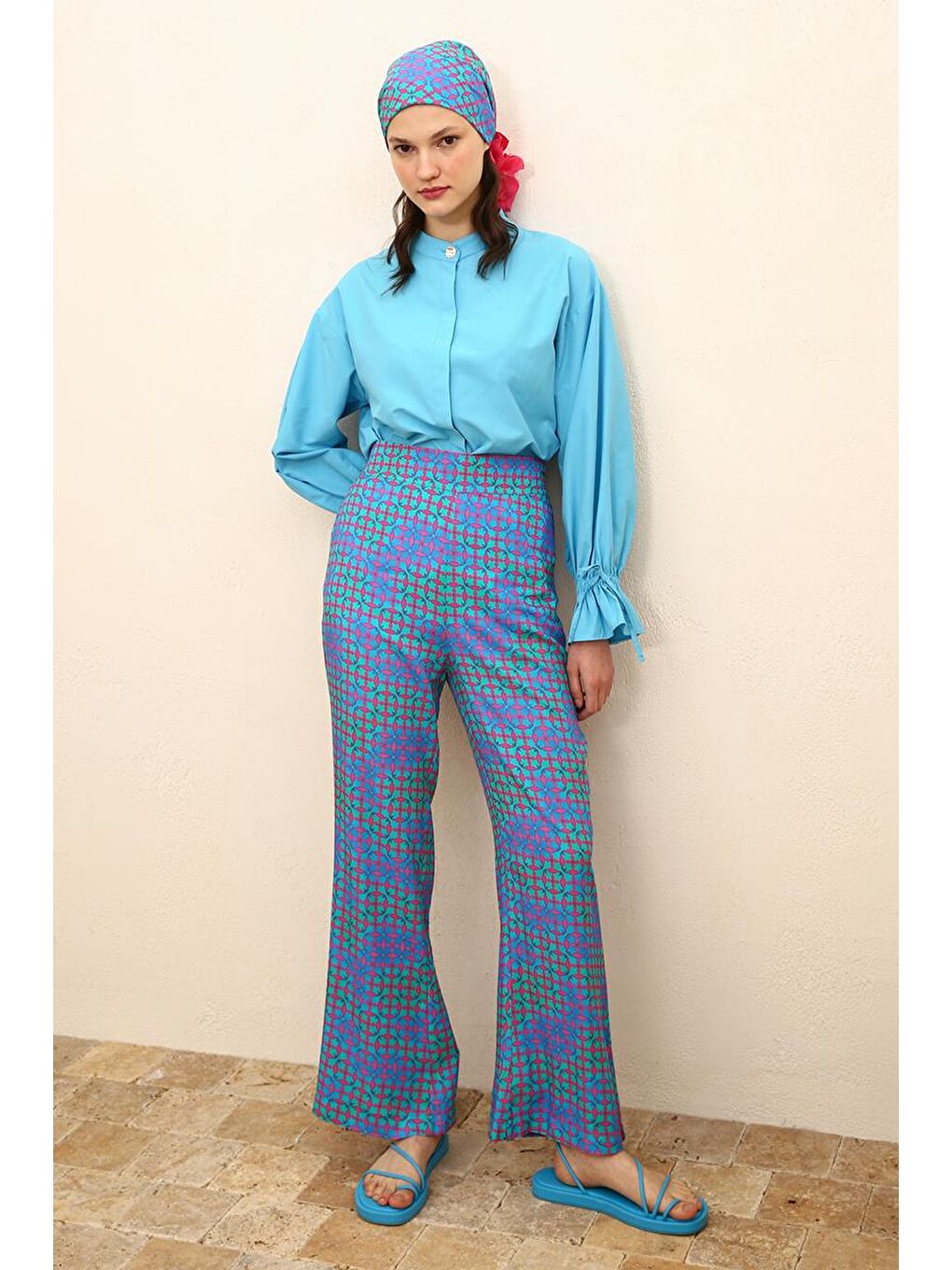Fuşya-Turkuaz-İspanyol Paça Beli Lastikli Desenli Viskon Pantolon