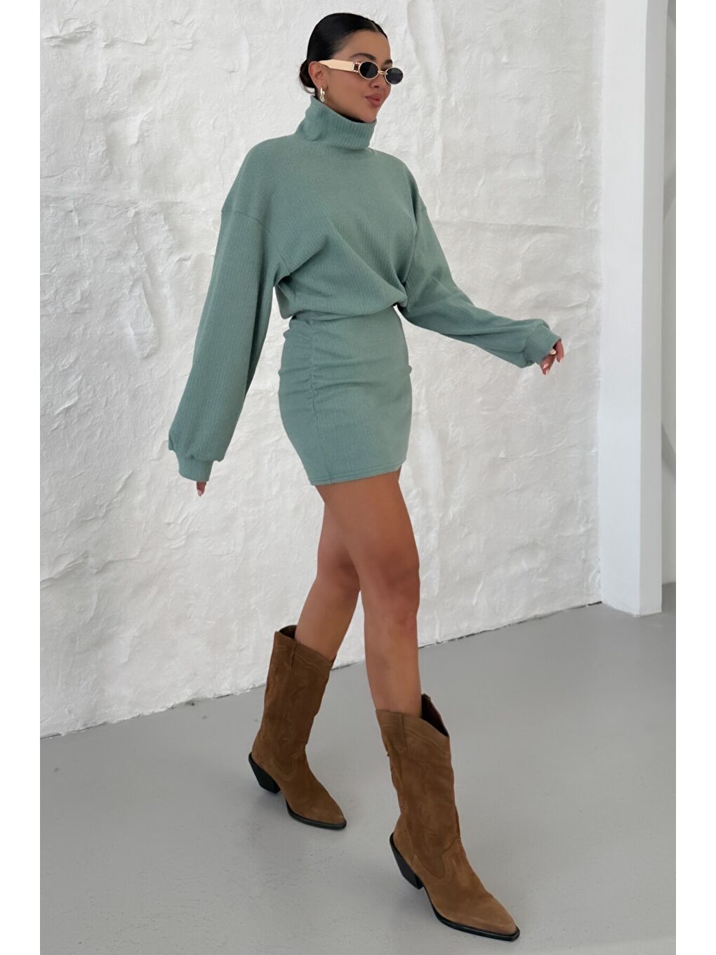 Kadın Mint Yeşili Boğazlı Bel Lastikli İnterlok Mini Elbise-3