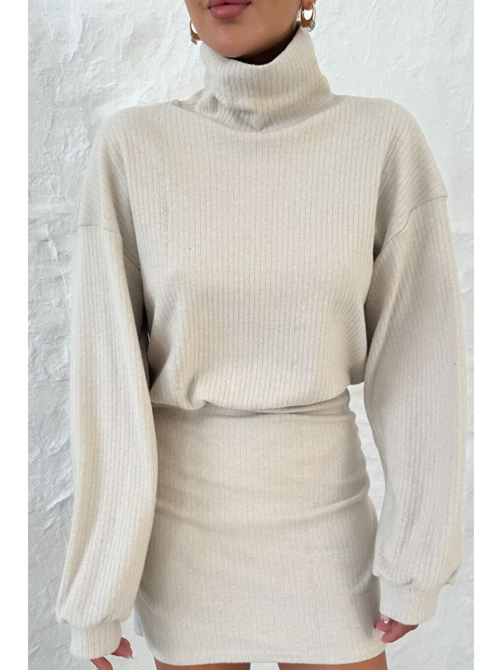 Kadın Bej Boğazlı Bel Lastikli İnterlok Mini Elbise-5