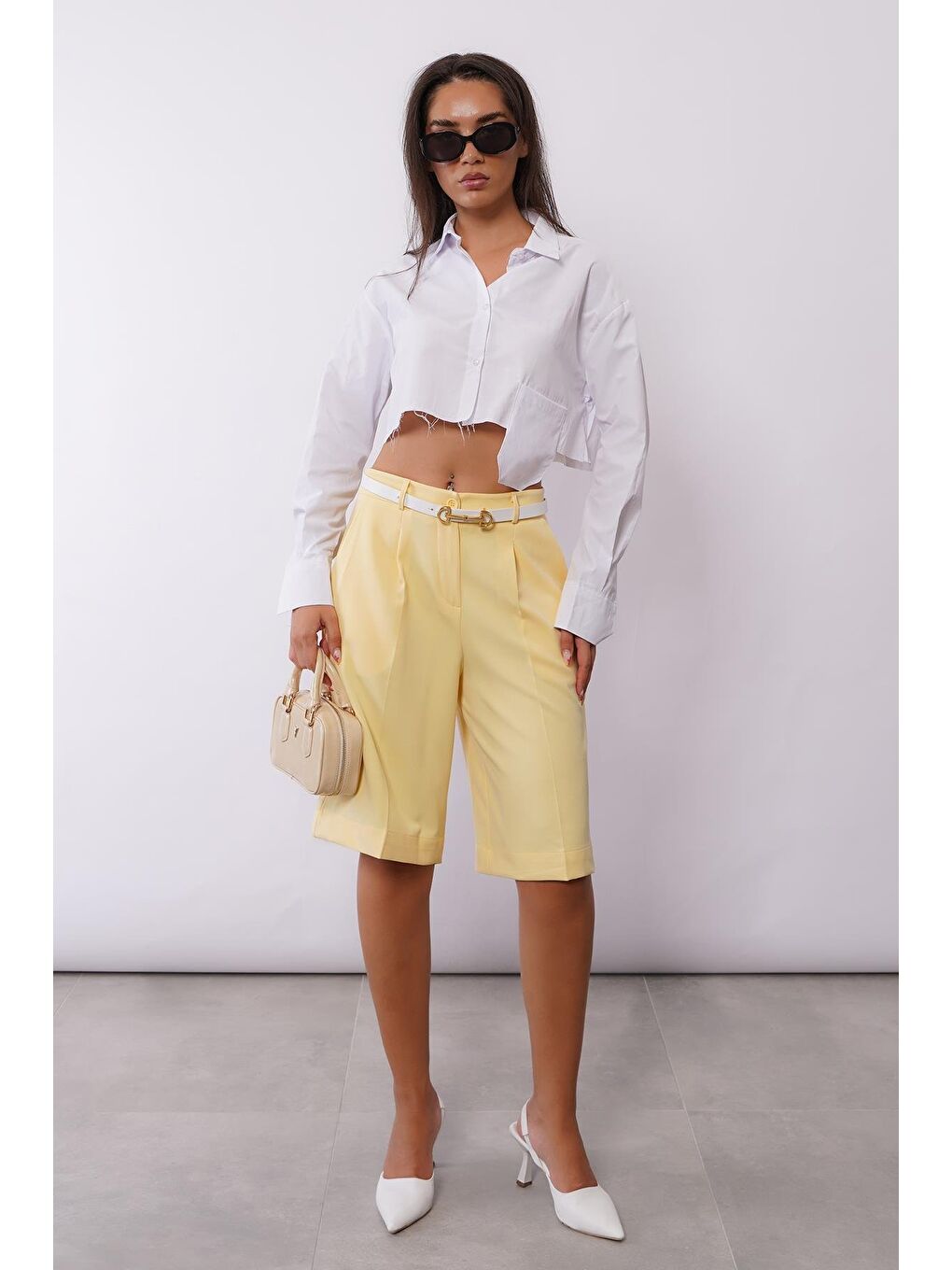 Sarı Pileli Kadın Bermuda Şort Mg2483-3