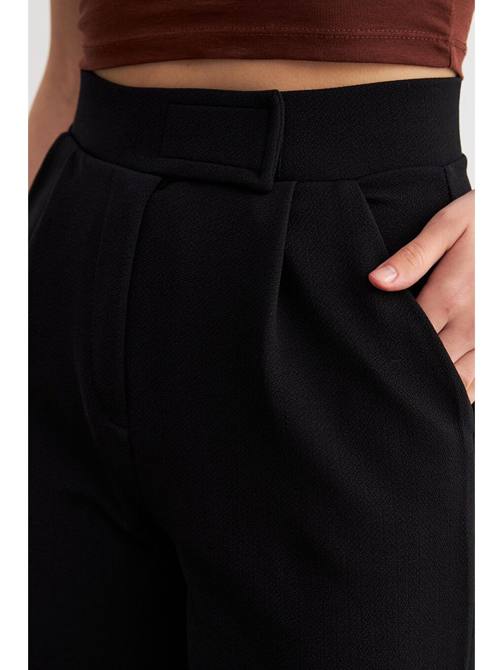 Kadın Siyah Elastanlı  Kapamalı Palazzo Pantolon-1