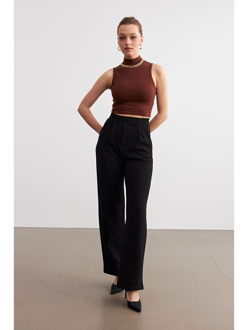 Kadın Siyah Elastanlı  Kapamalı Palazzo Pantolon-3