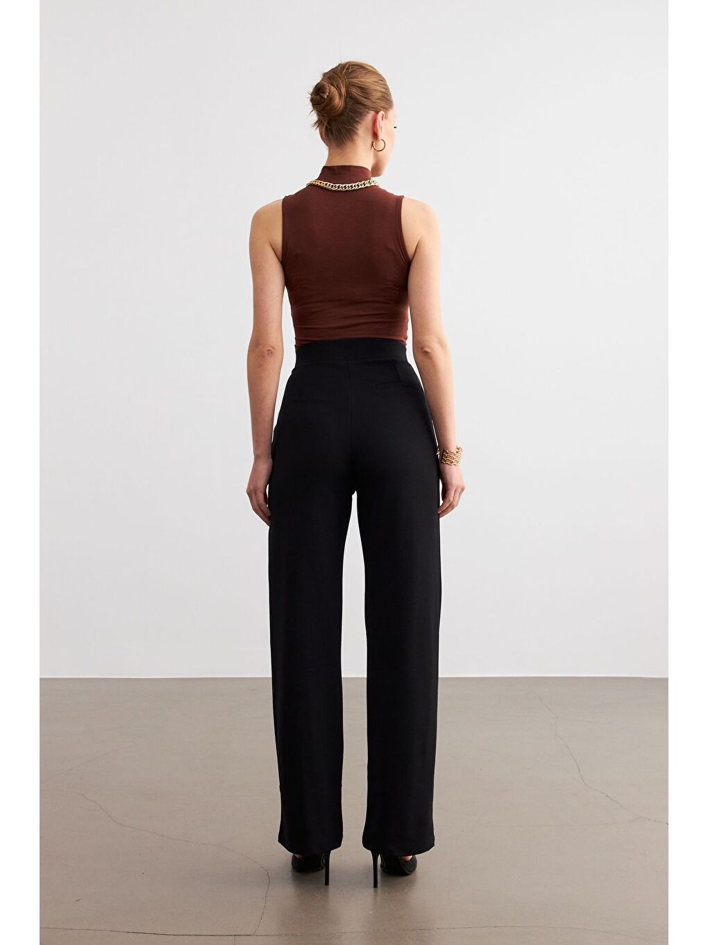 Kadın Siyah Elastanlı  Kapamalı Palazzo Pantolon-5