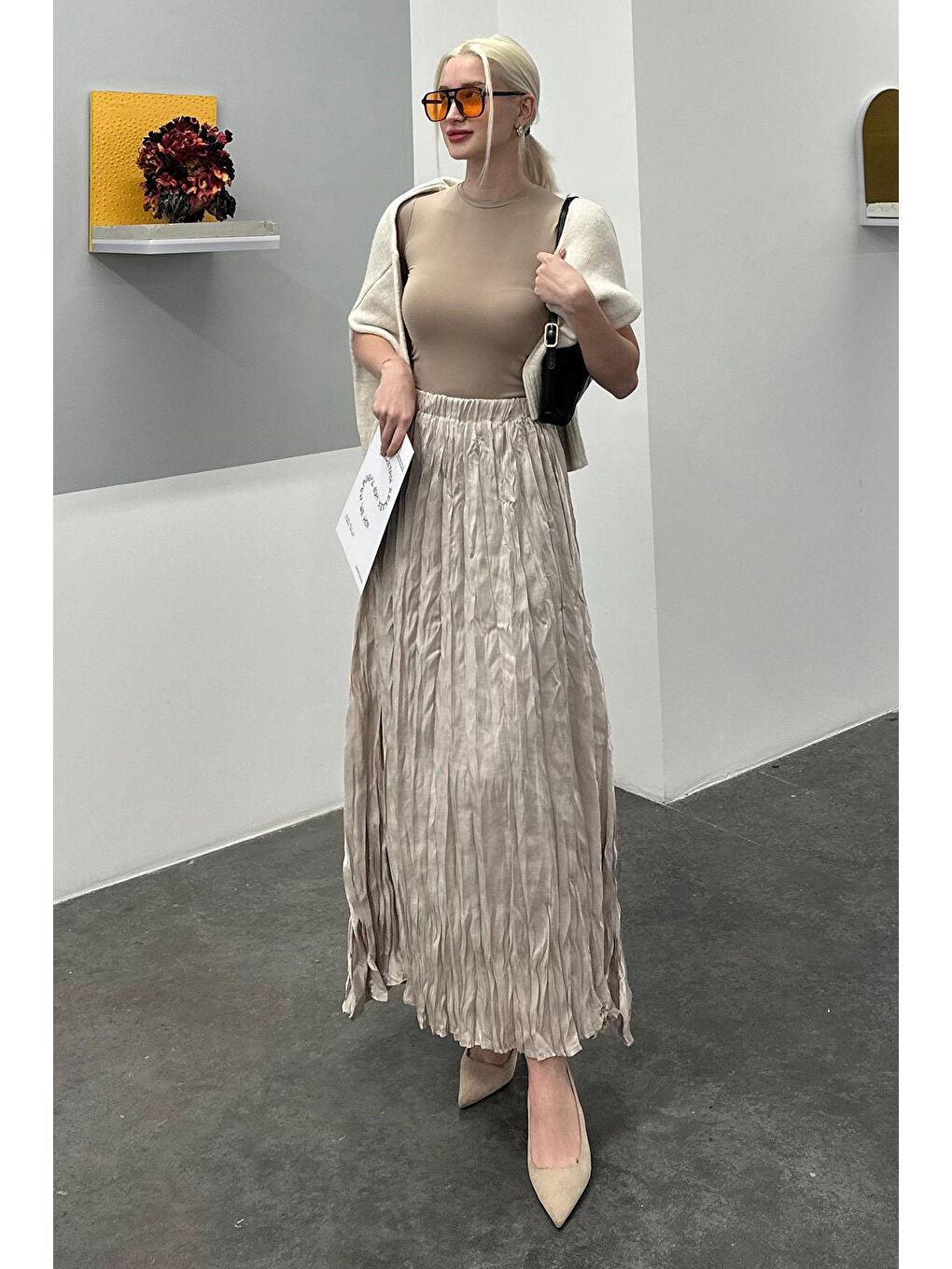 Bej Taş Rengi Kırışık Desen Midi Boy Kadın Etek Mg2266-1