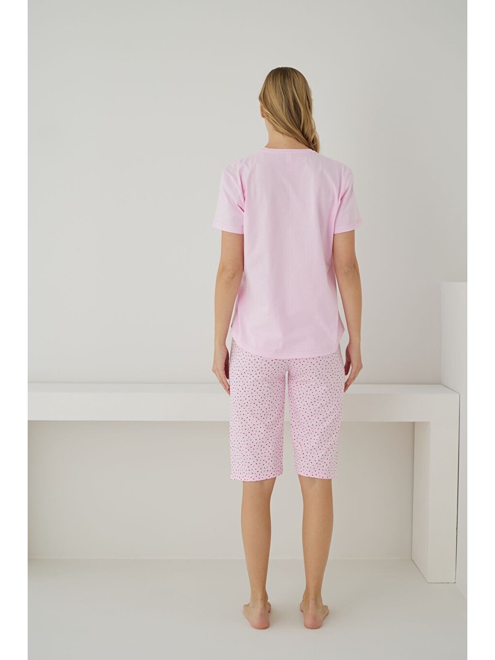 Kadın %100 Organik Pamuk Pembe Kalp Büyük Beden Desenli Kısa Kollu Kapri Doğal Battal Pijama Takımı-1