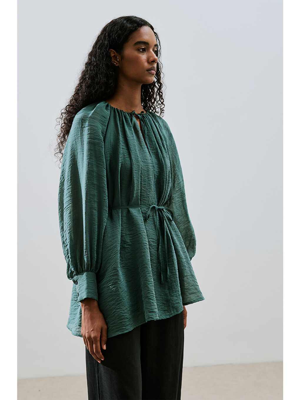 Geniş Manşetli Kuşaklı Tunik Yeşil-5