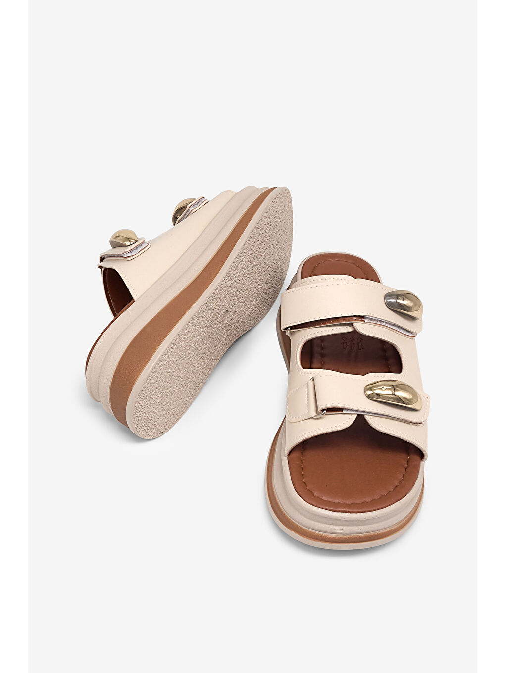 Kadın Bej Rahat Kalıp Yüksek Taban Cırtlı Terlik-2